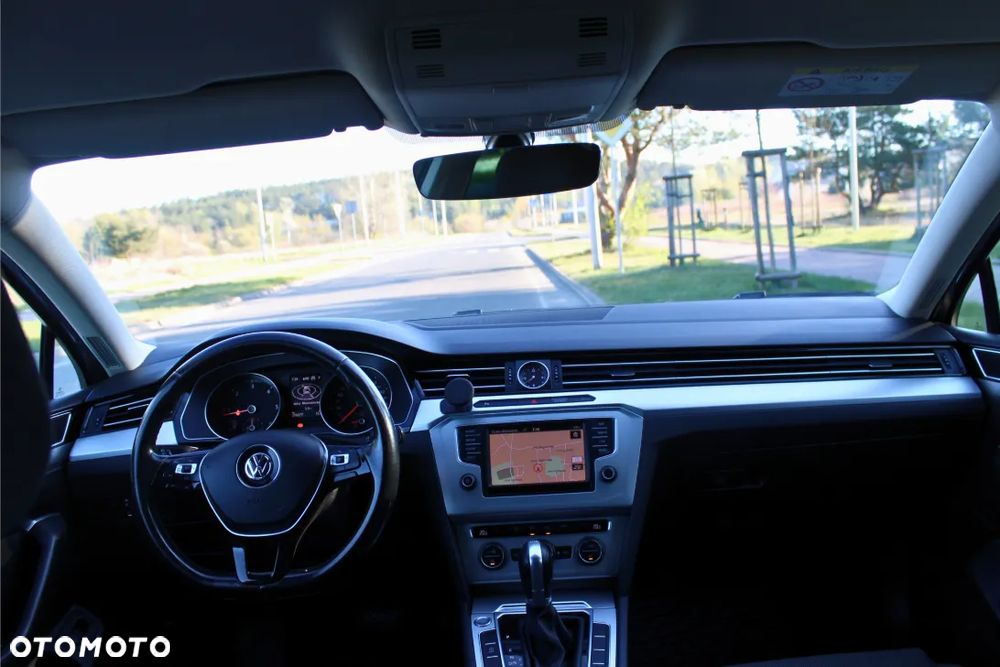 Volkswagen Passat 2.0 TDI (BlueMotion Technology) DSG Comfortline - 28