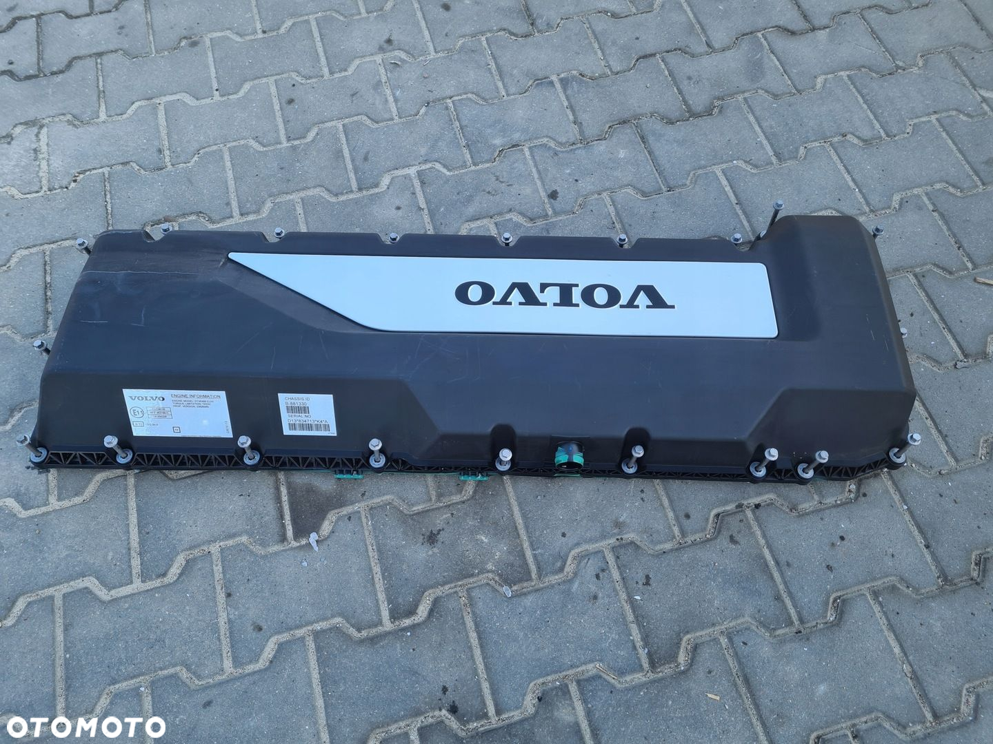 OSŁONA SILNIKA POKRYWA ZAWORÓW TRUMNA VOLVO FH 4 FM 4 D13K 460 K4 - 2
