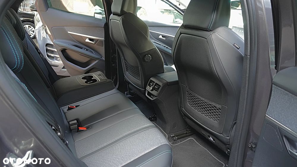 Peugeot 3008 1.2 PureTech Allure Pack S&S EAT8 - 16