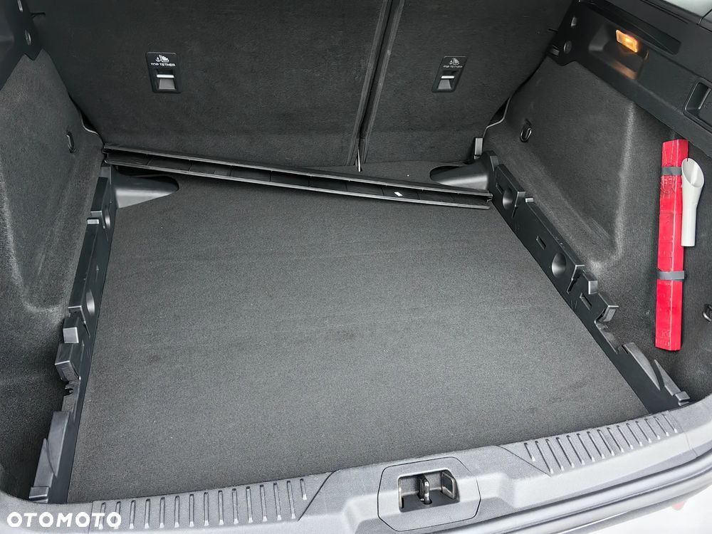 Ford Focus 1.5 EcoBlue Start-Stopp-System ST-LINE - 34