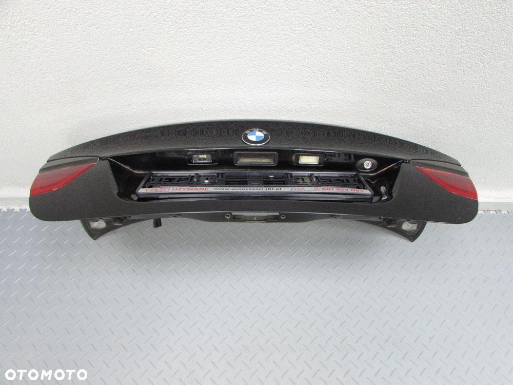 BMW E90 SEDAN 04-12 KLAPA BAGAZNIKA TYL - 12