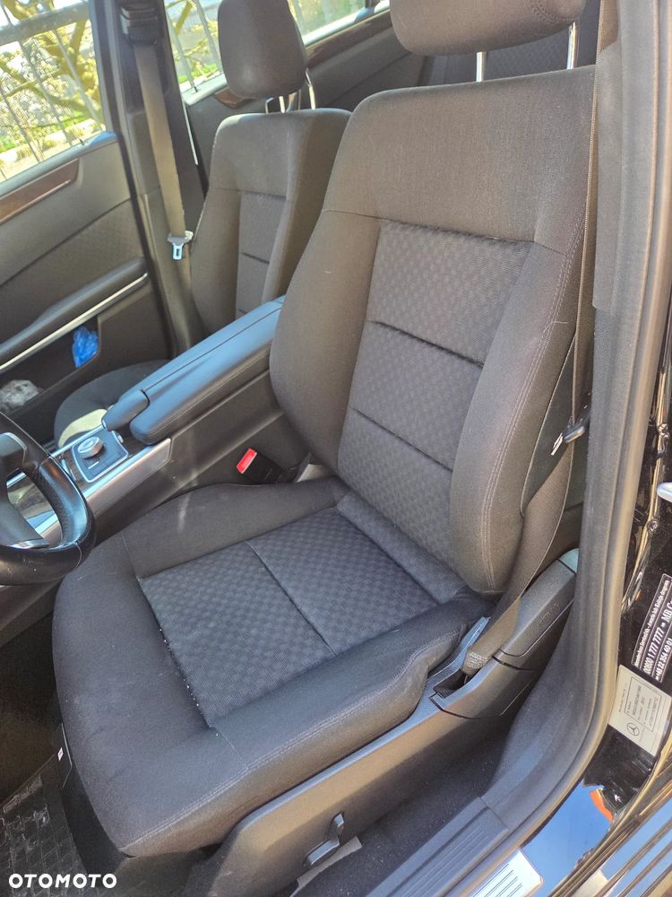 Mercedes-Benz Klasa E 220 CDI BlueEff - 9