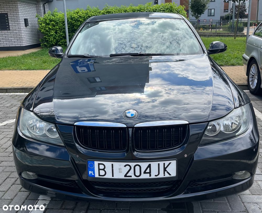 BMW Seria 3 318i - 1