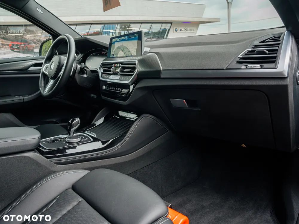BMW X4 xDrive20i - 9