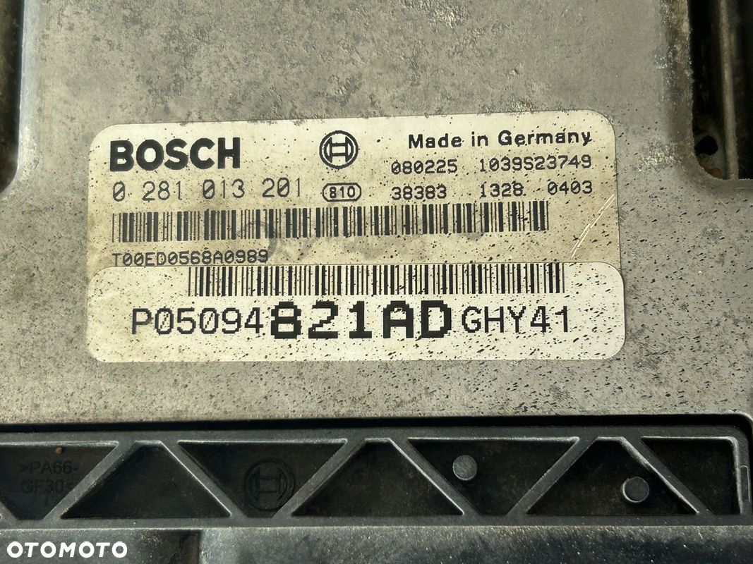 DODGE JOURNEY 2,0 CRD KOMPUTER STEROWNIK SILNIKA P05094821AD - 2