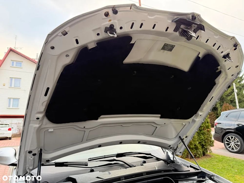 BMW Seria 3 318d DPF Edition Exclusive - 25