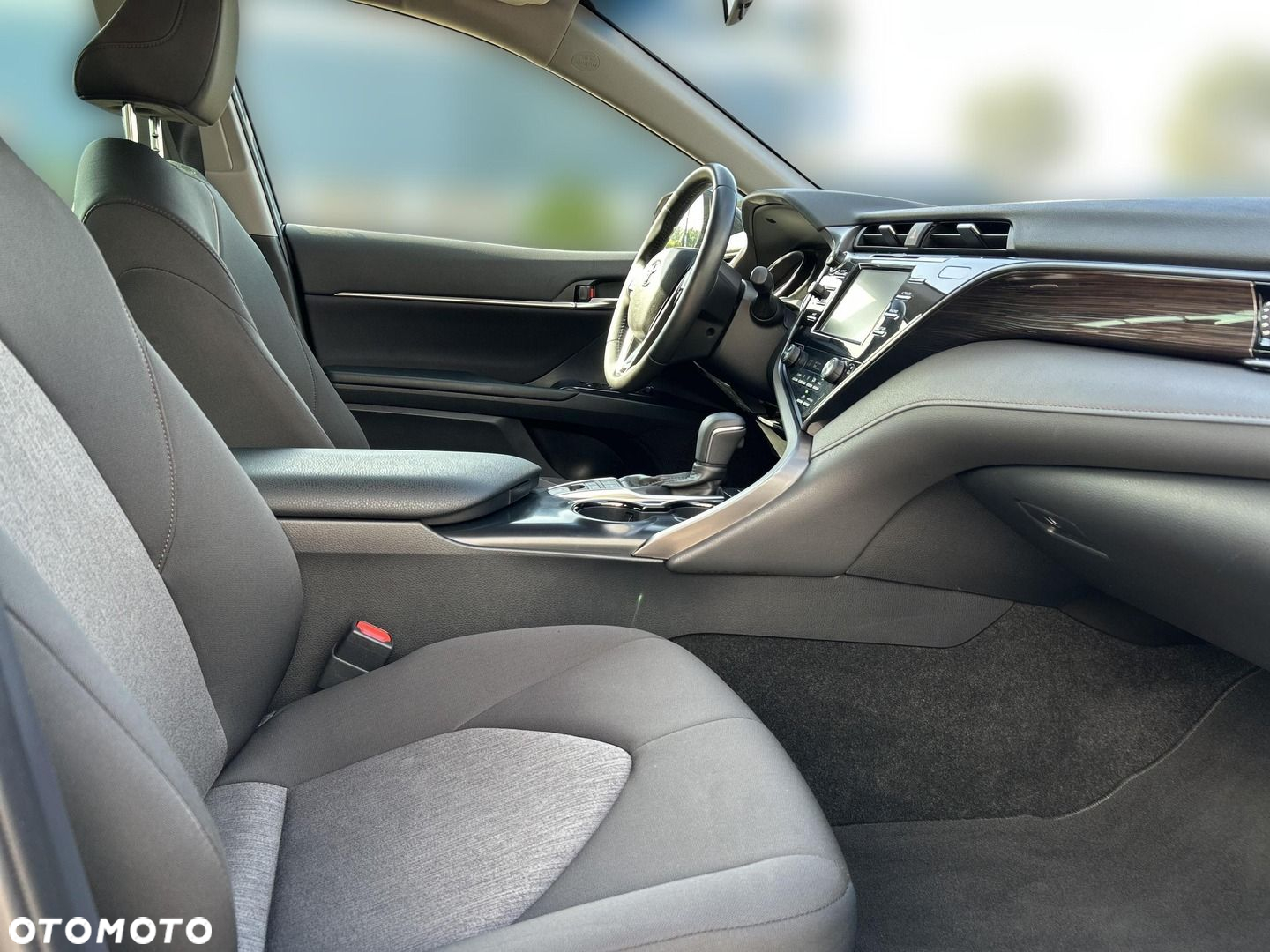 Toyota Camry - 13