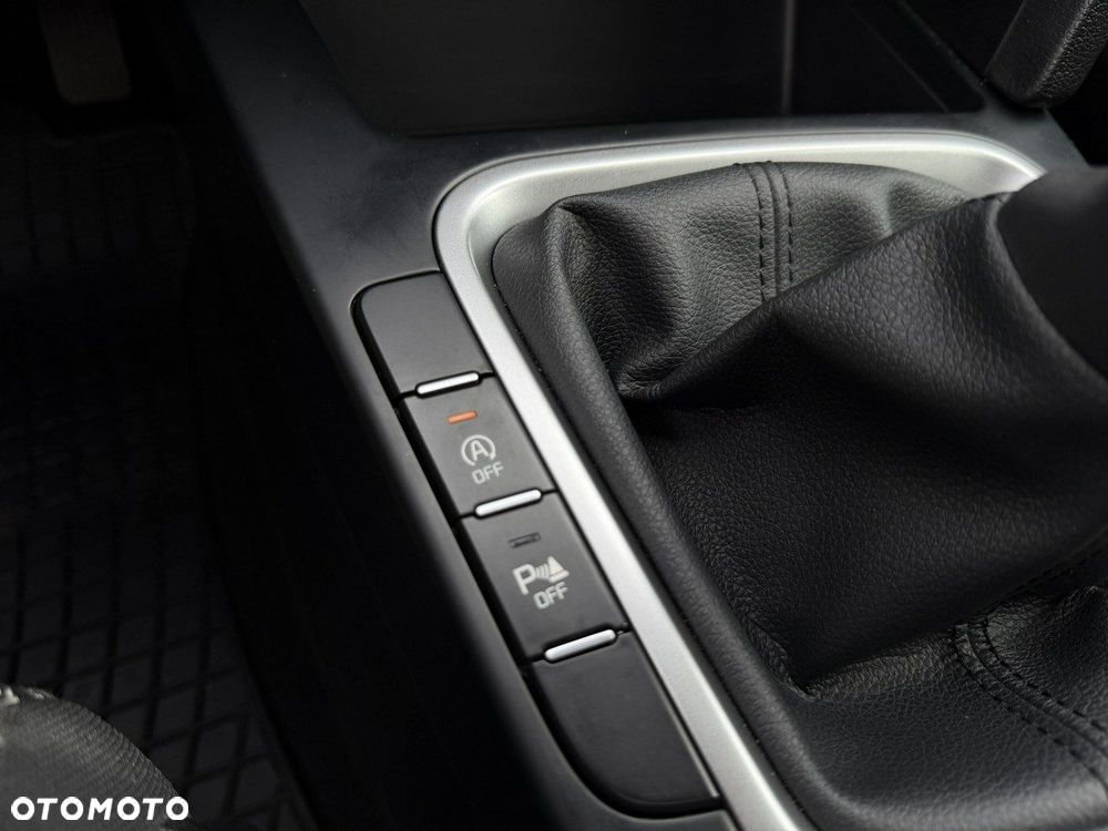 Kia XCeed 1.5 T-GDI M - 26