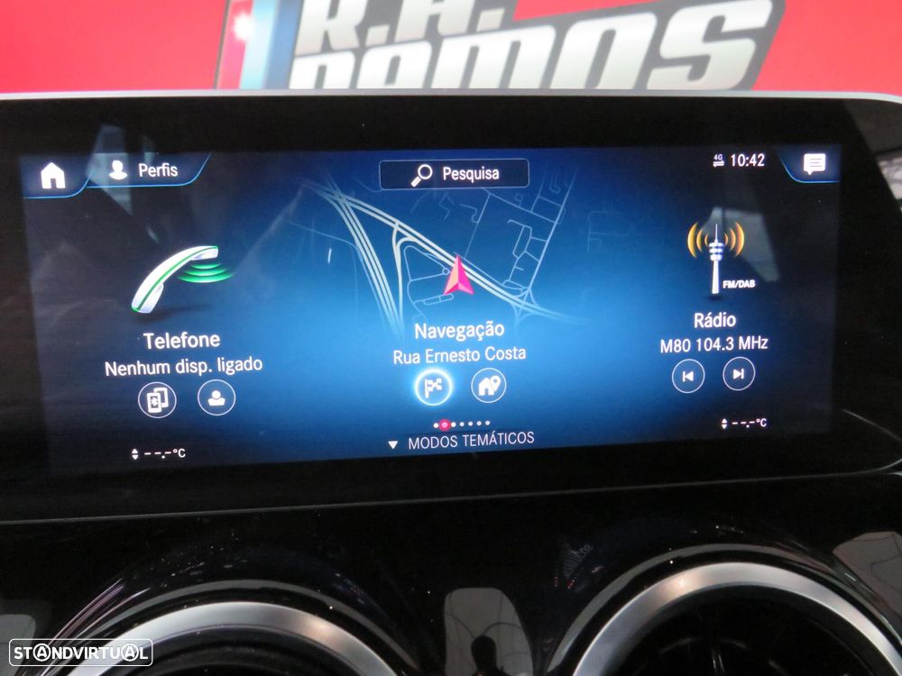 Mercedes-Benz GLB 180 d AMG Line - 35