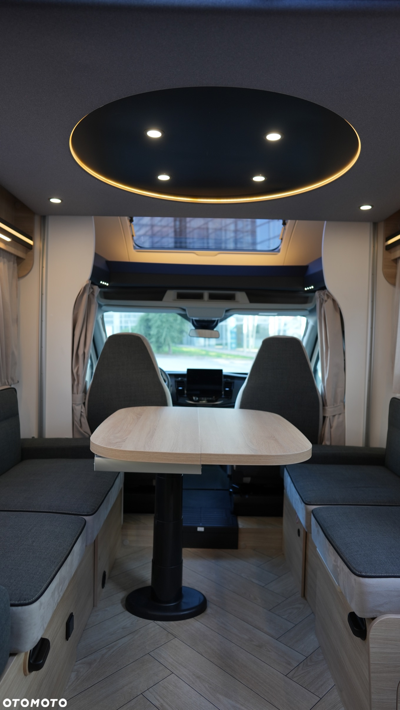 Ford CHAUSSON 720 - 14