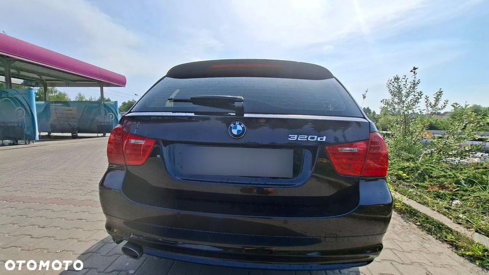 BMW Seria 3 320d xDrive DPF Edition Lifestyle - 6