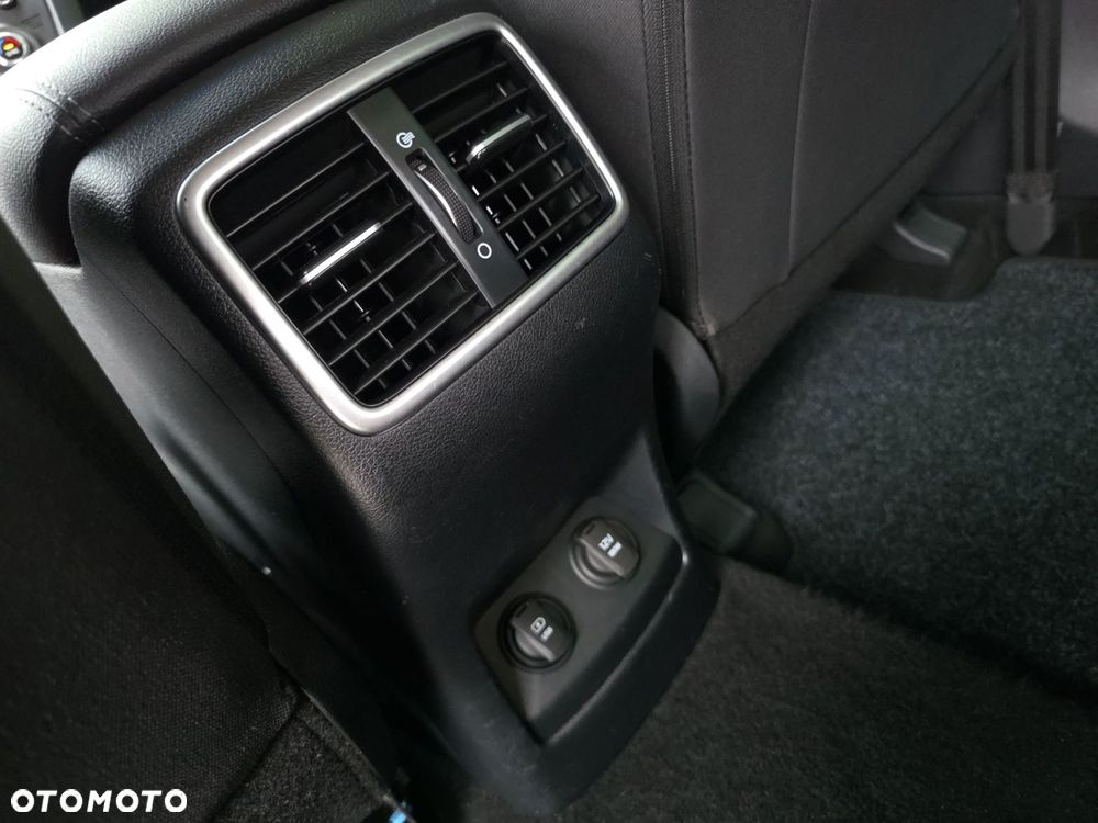 Kia Sportage 1.6 T-GDI M 2WD DCT - 27