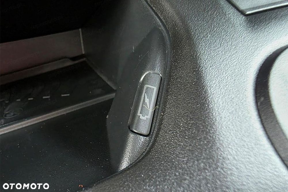 Peugeot Partner Van L2H1 EAT8 1.5 130KM - 21