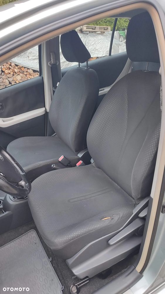 Toyota Yaris - 19