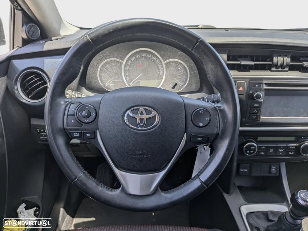 Toyota Auris 1.4 D-4D Comfort+Pack Sport - 9