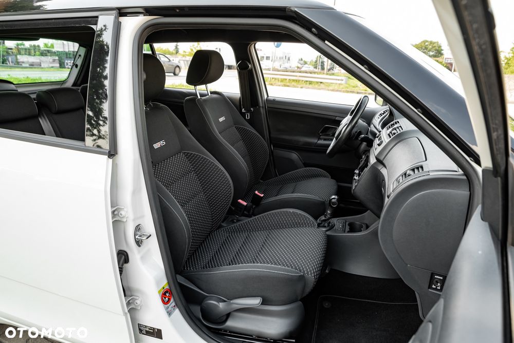 Skoda Fabia 1.4 TSI DSG RS - 22