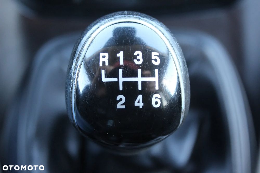 Ford Kuga 2.0 TDCi 2x4 Trend - 21