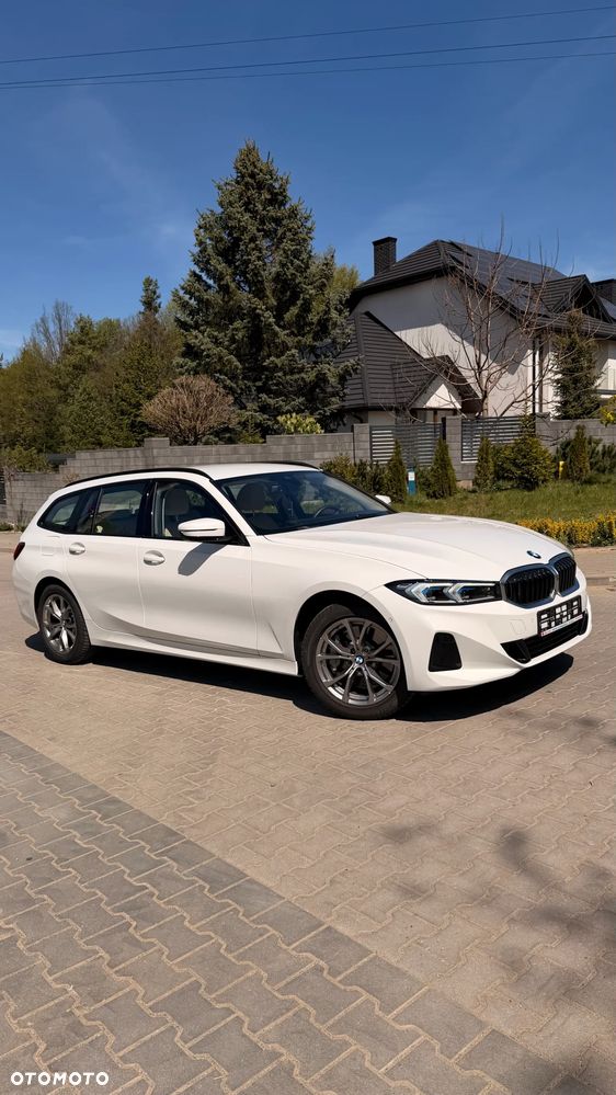 BMW Seria 3 330i xDrive - 2