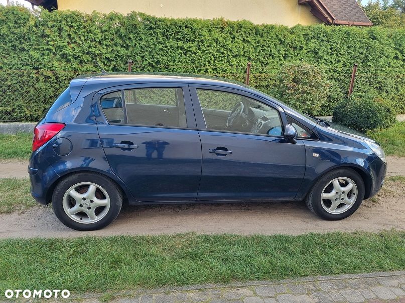 Opel Corsa 1.4 16V Energy - 5