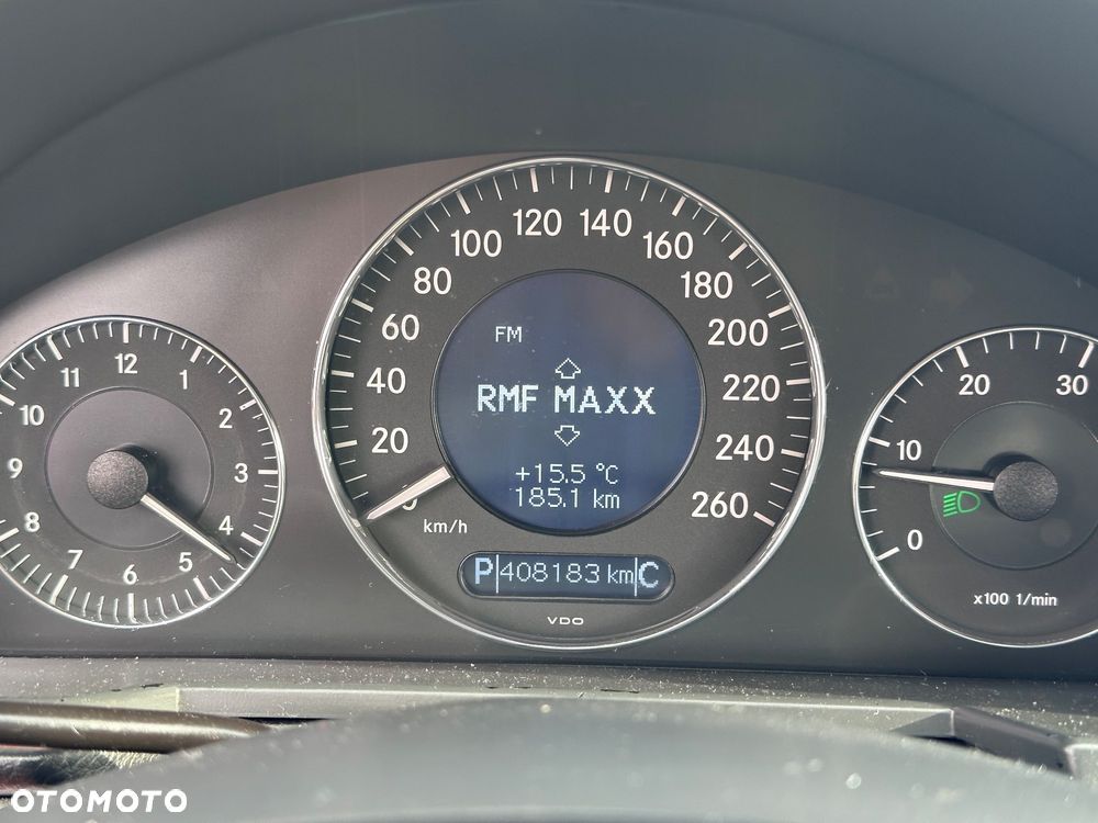 Mercedes-Benz Klasa E 220 CDI Automatik Elegance DPF - 12