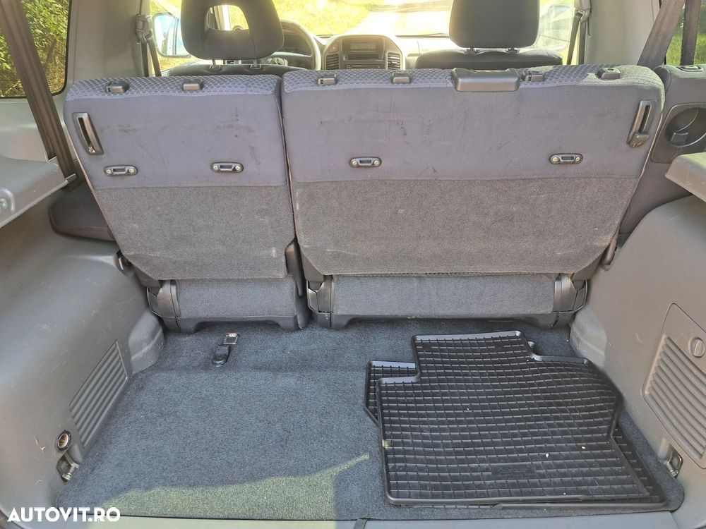 Mitsubishi Montero - 5