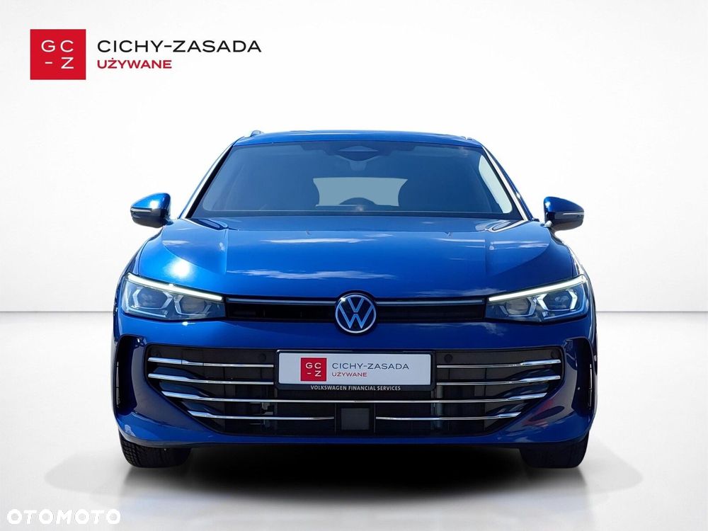 Volkswagen Passat - 8