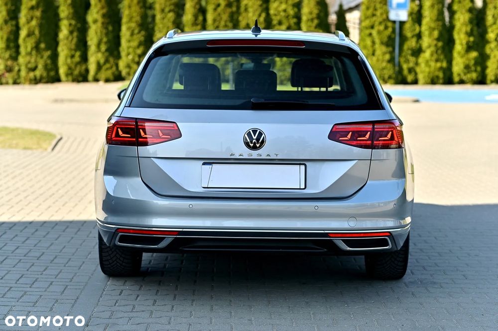 Volkswagen Passat 2.0 TDI EVO Elegance DSG - 13