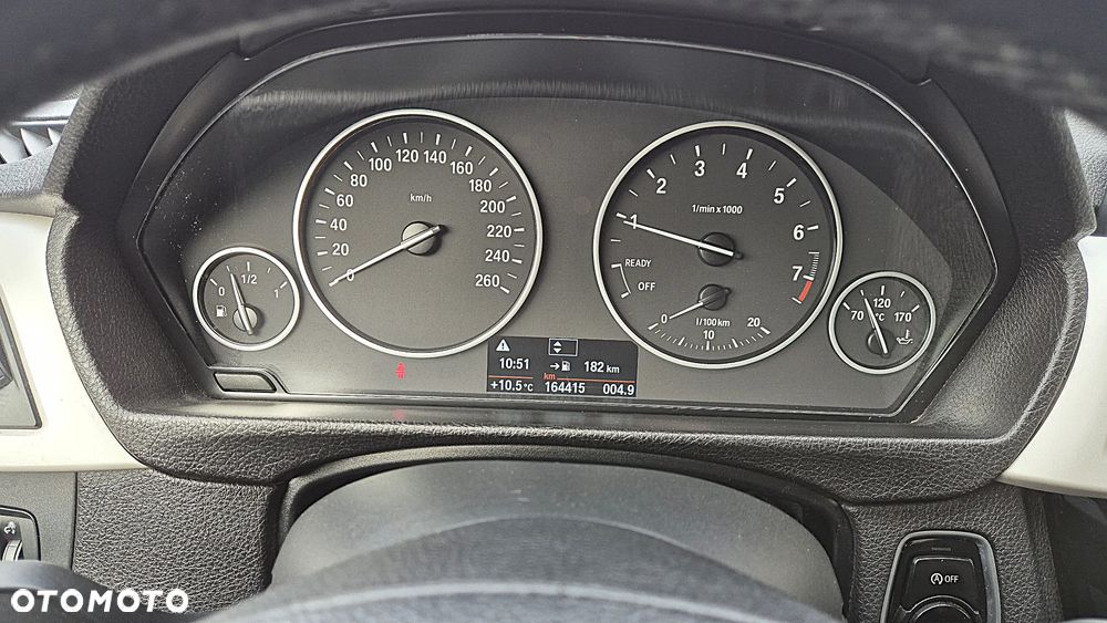 BMW Seria 3 318i Luxury Line - 14