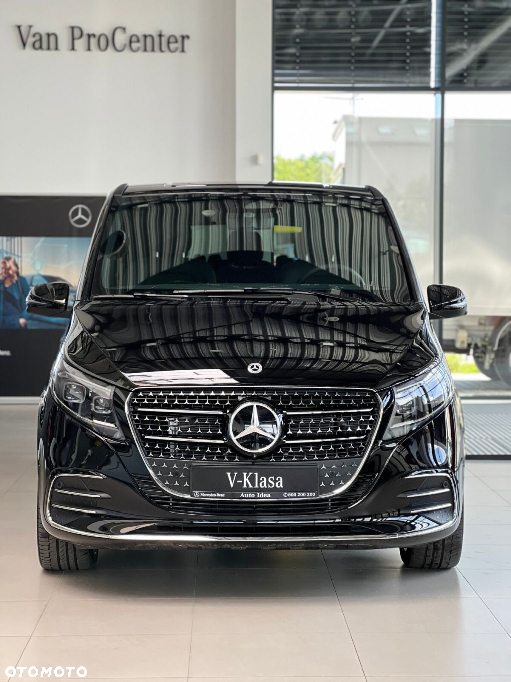 Mercedes-Benz Klasa V - 2