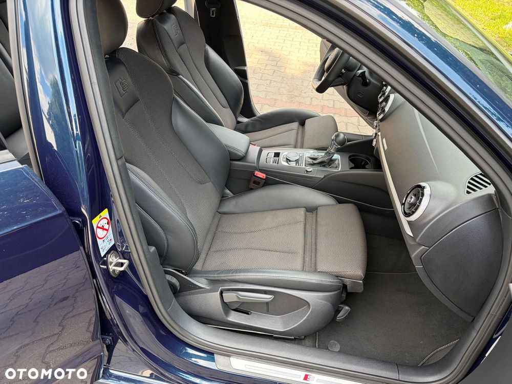 Audi A3 Sportback - 11