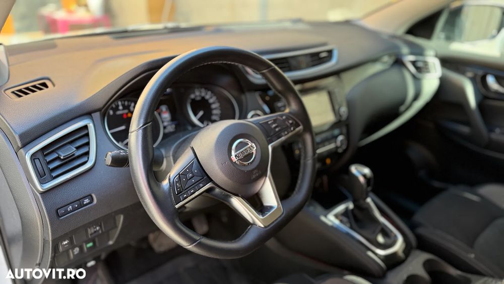 Nissan Qashqai 1.3 l MHEV X-Tronic N-Connecta - 1