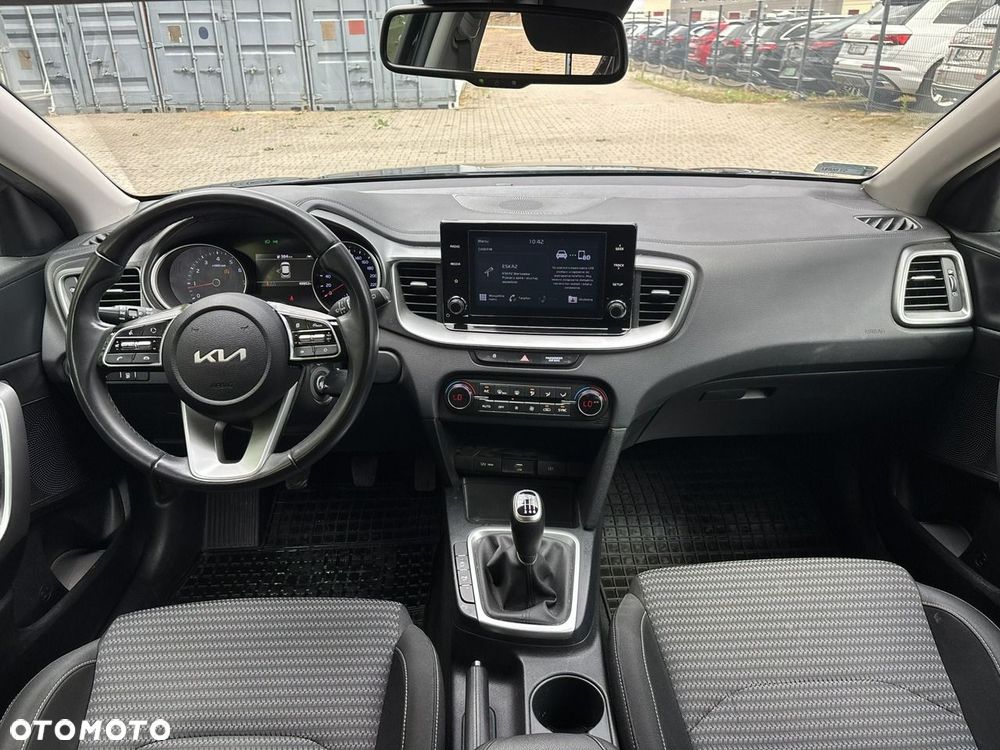 Kia XCeed 1.5 T-GDI M - 13