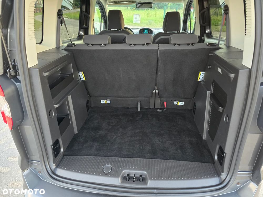 Ford Tourneo Courier 1.0 EcoBoost Titanium - 40