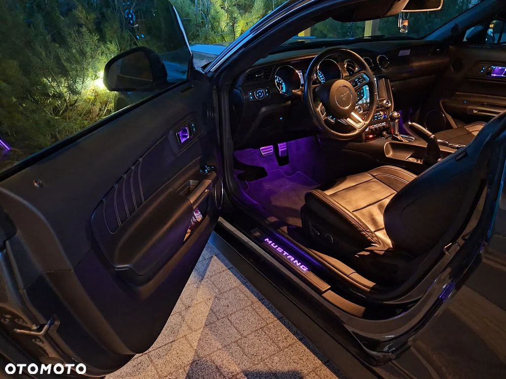 Ford Mustang 5.0 V8 GT - 23