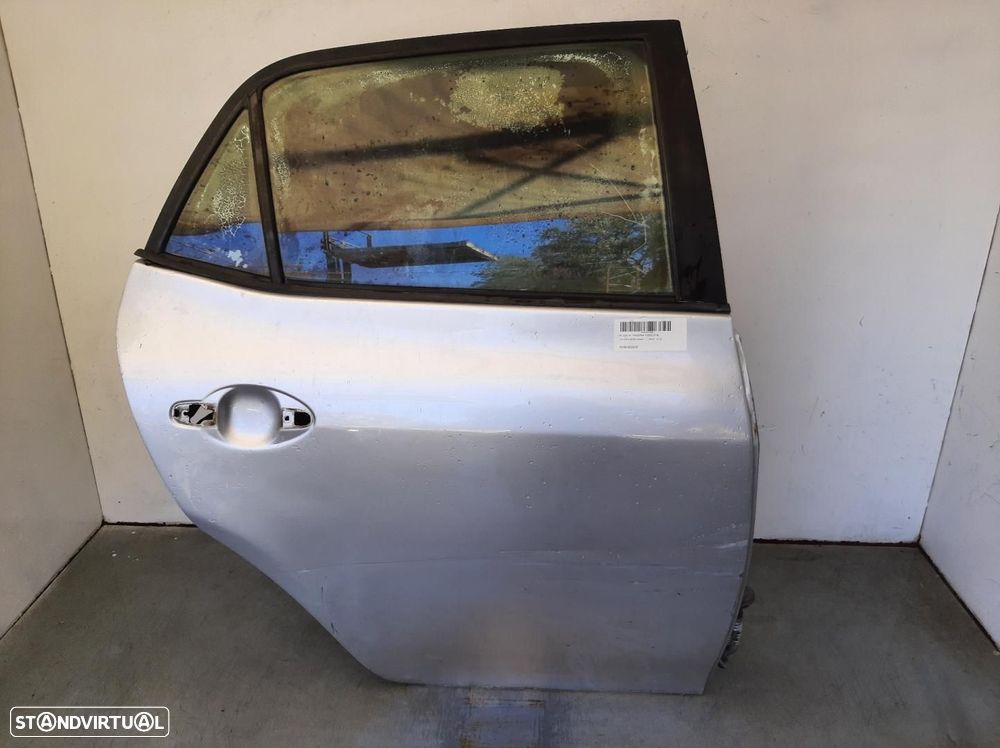 PORTA TRASEIRA DIREITA TOYOTA AURIS - 1