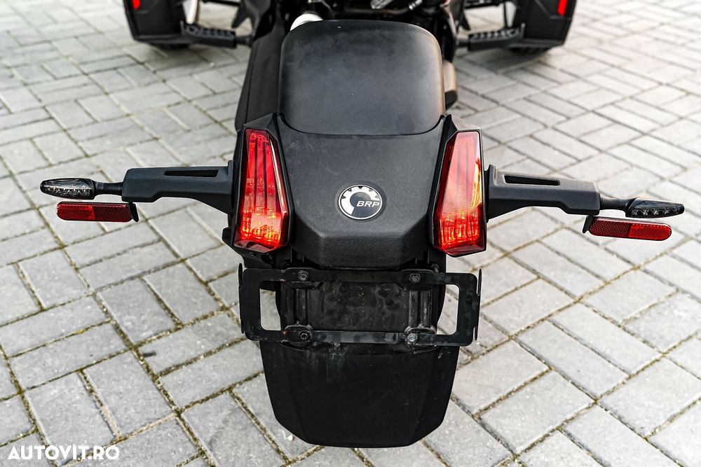 Can-Am Ryker 900 - 13