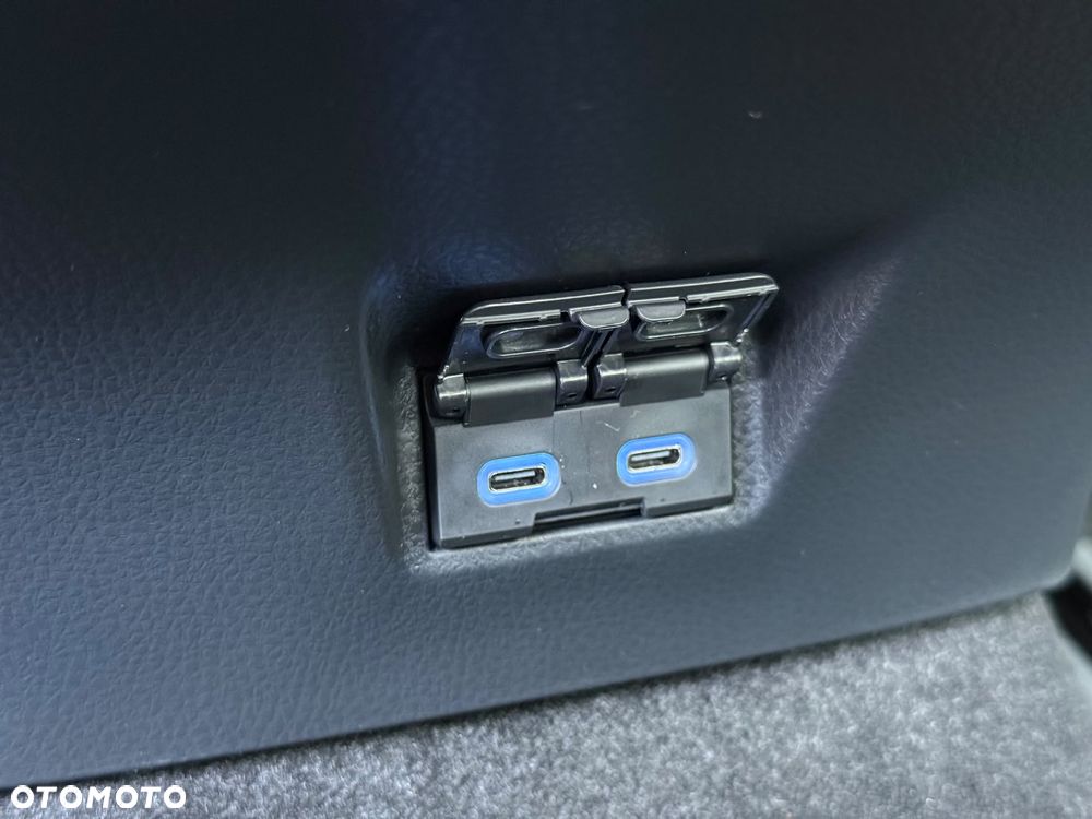 Toyota Camry 2.5 Hybrid Comfort CVT - 19