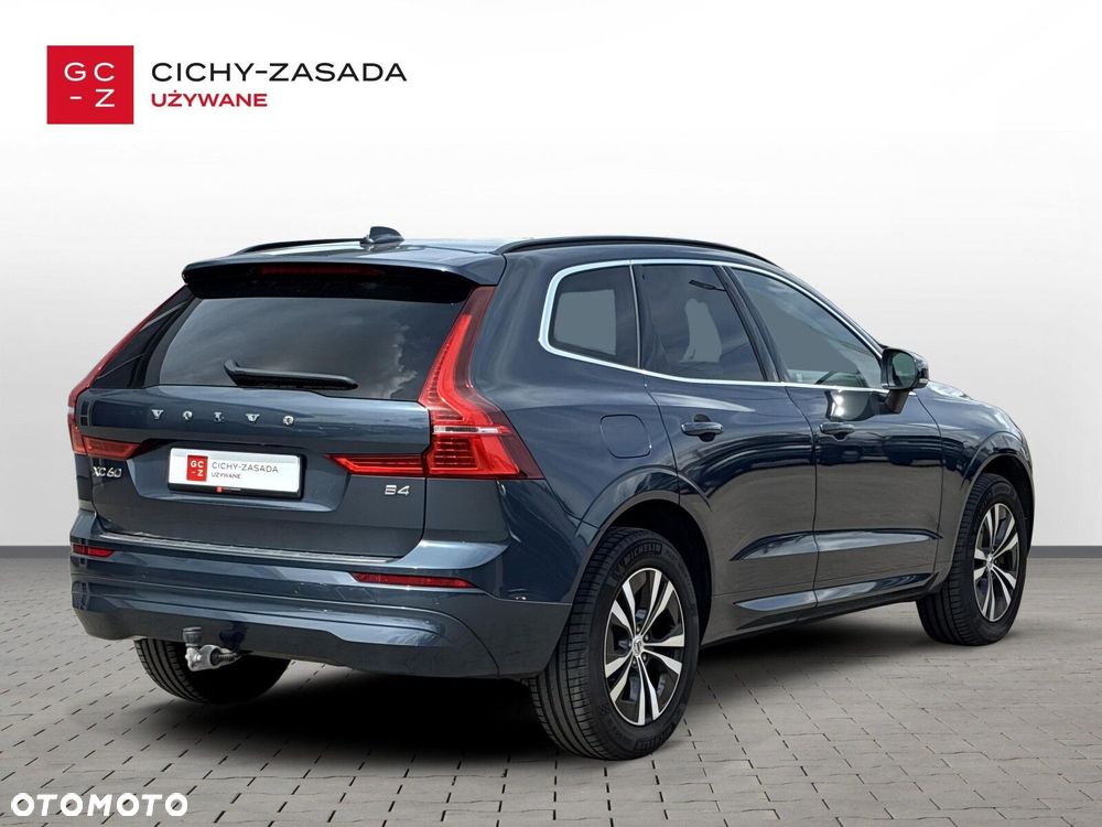 Volvo XC 60 B4 B Momentum - 6
