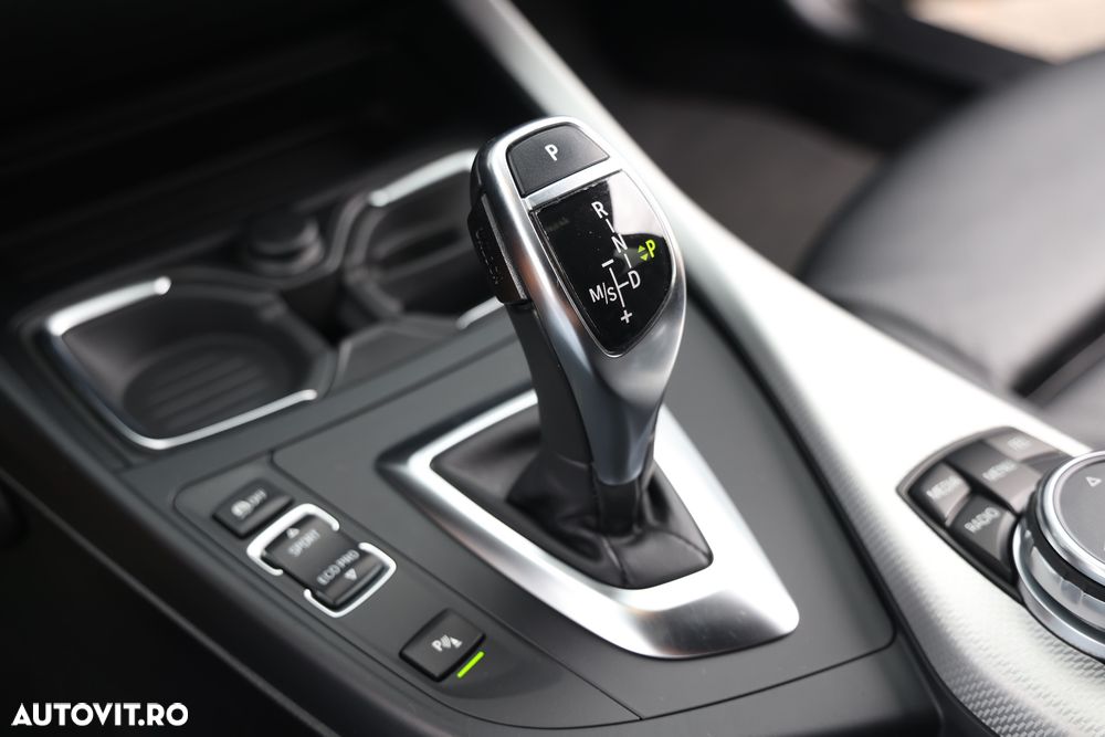 BMW Seria 1 - 25