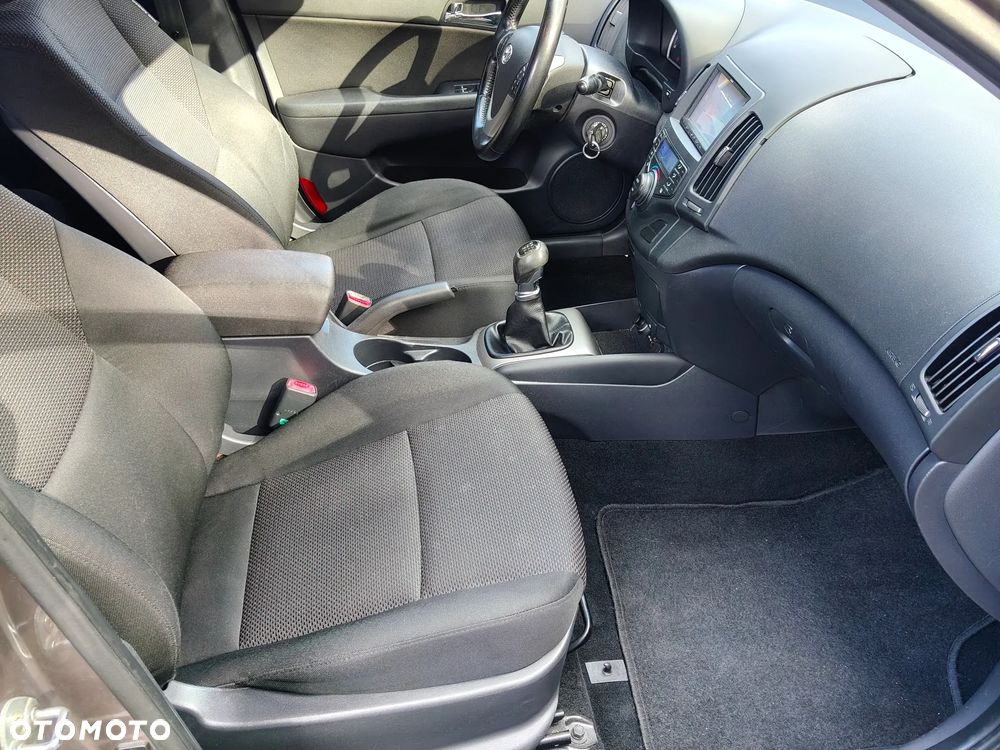 Hyundai i30 - 16