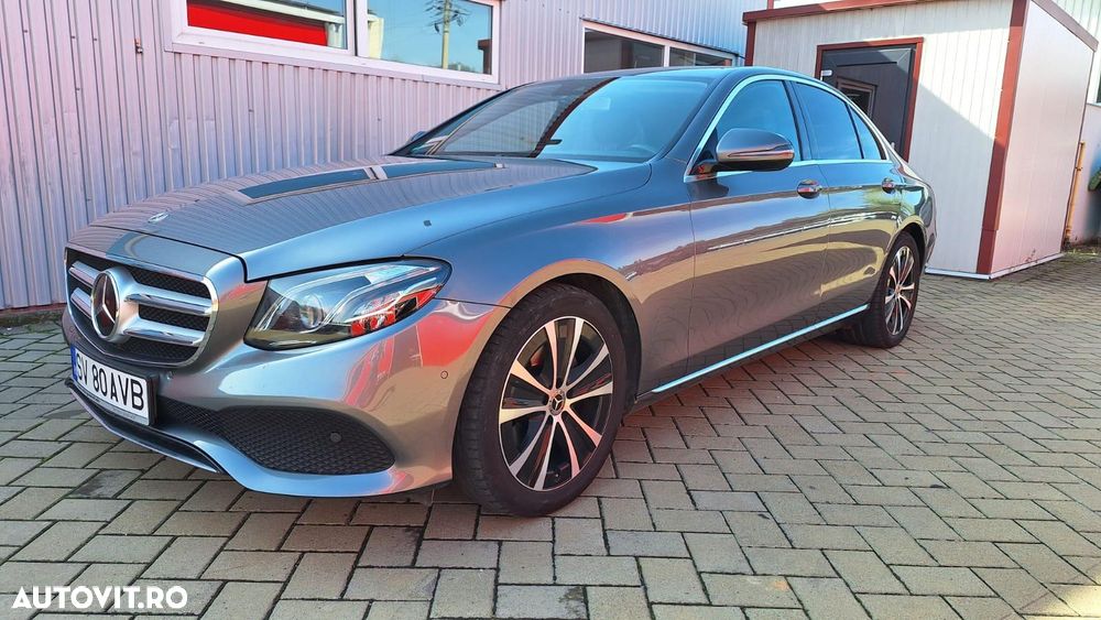 Mercedes-Benz E 220 d Aut. - 1