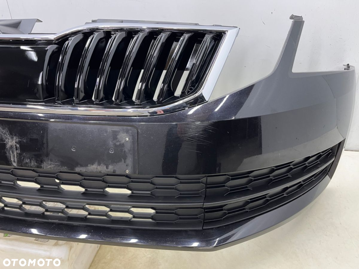 Zderzak przedni Skoda Octavia 3 III 16-19r. Lift przód 5E0807221N - 8