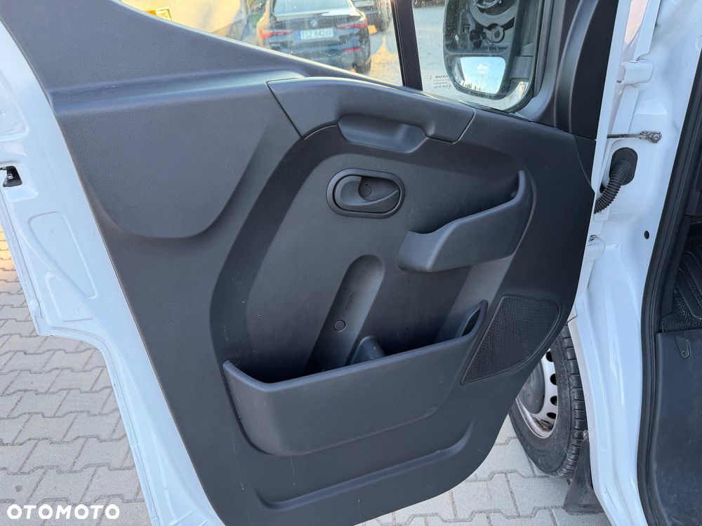 Renault Master - 11