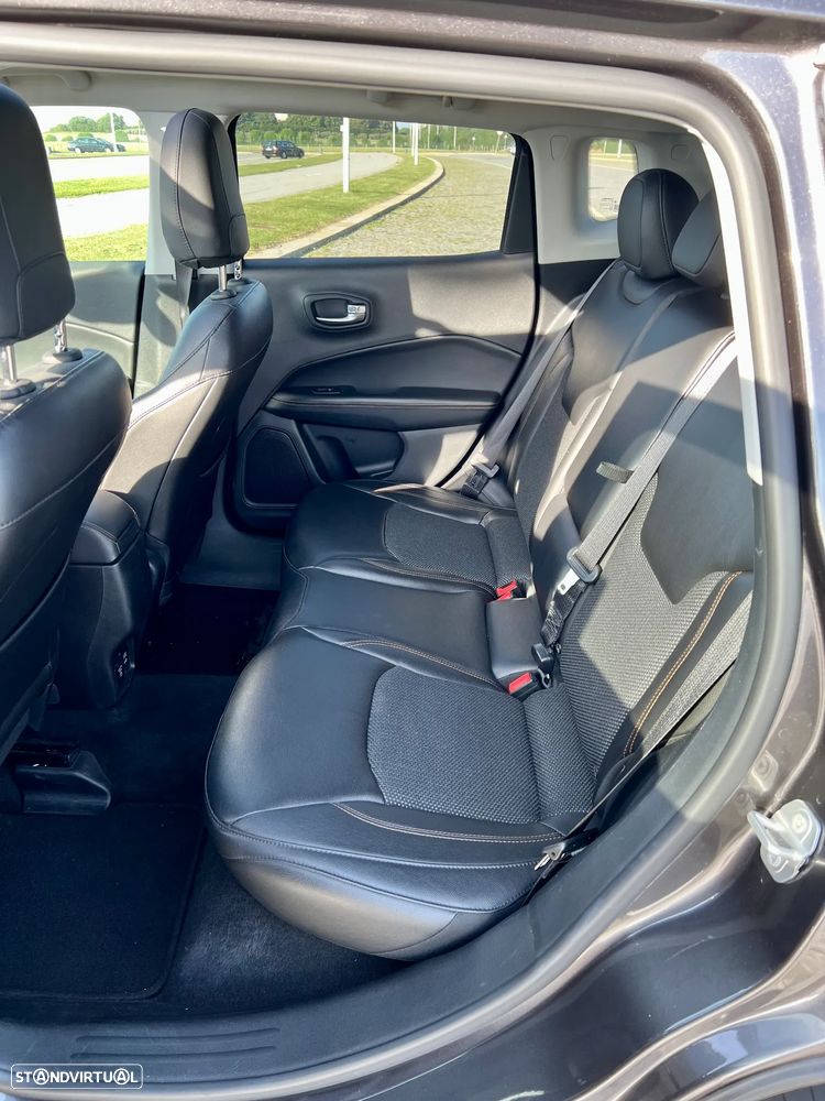 Jeep Compass 1.6 M-Jet Limited - 12