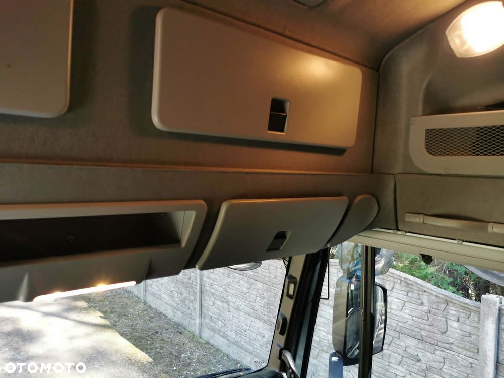 Iveco Eurocargo 280KM, 21 palety, Winda - 12