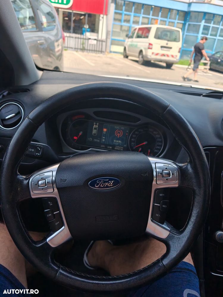 Ford Mondeo - 8