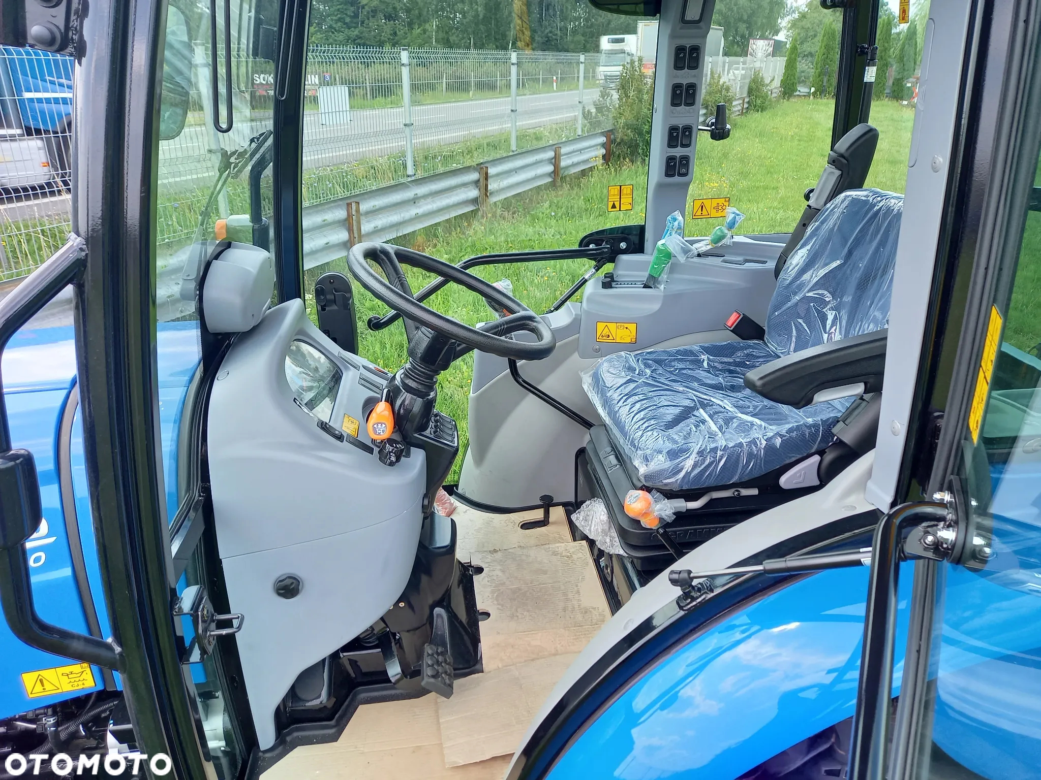 New Holland Boomer 50 - 2