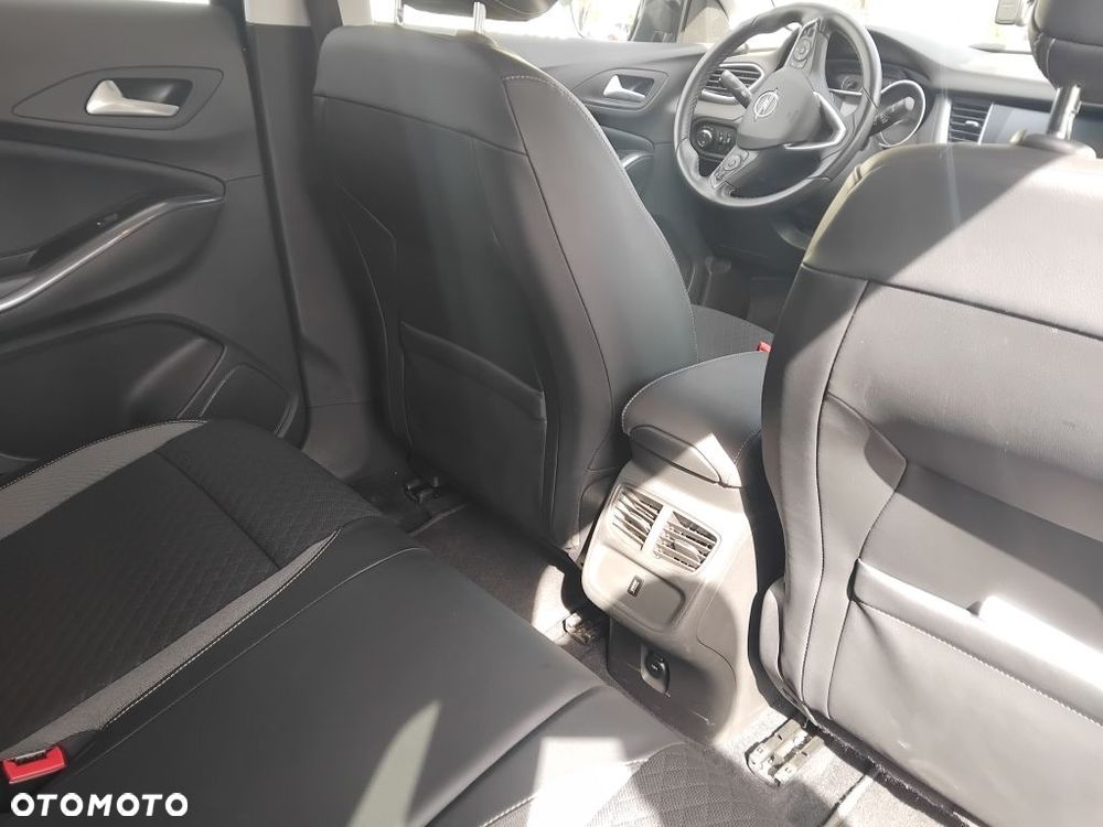 Opel Grandland X 1.2 T GPF Enjoy S&S - 13