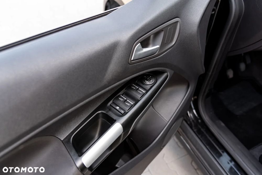 Ford Tourneo Connect Grand 1.5 TDCi Start/Stop Titanium - 17