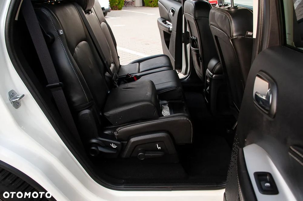 Fiat Freemont 2.0 Multijet 16V DPF Automatik Allrad Black Code - 25